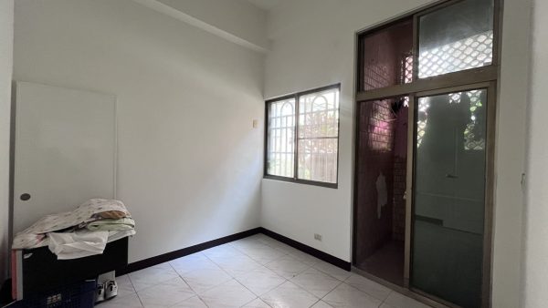 安平永華商圈現成客源一樓金店面：圖片 5
