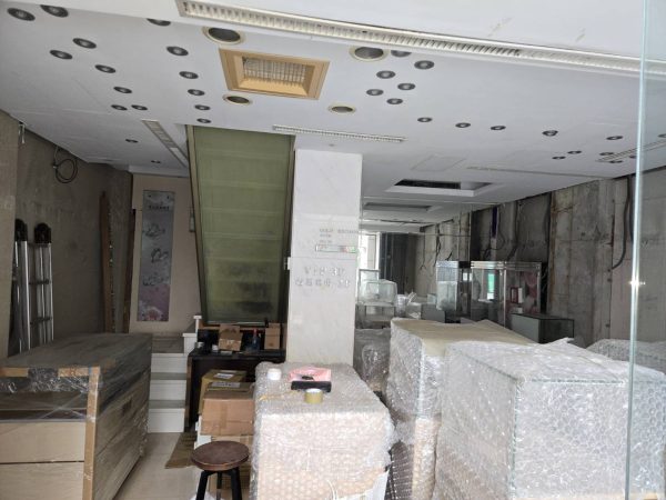 新友愛商圈國華街口賺錢金店面：圖片 2