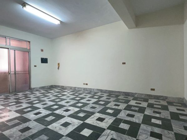近成大平實南紡，帥帥三房二樓寓：圖片 7