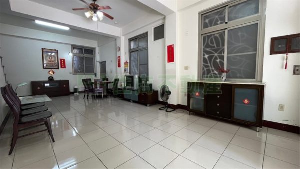國華街大面寬商業金店：圖片 4