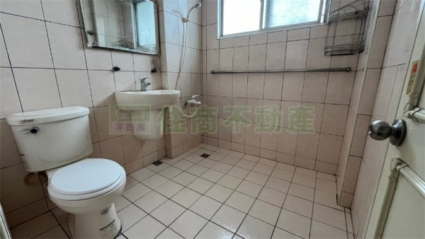 國華街大面寬商業金店：圖片 17