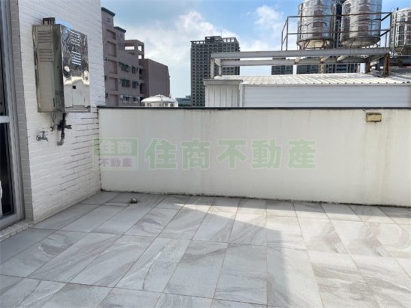 富人之道-安平獨棟電梯四車透天：圖片 15